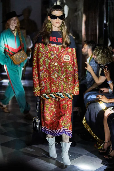 Look 91